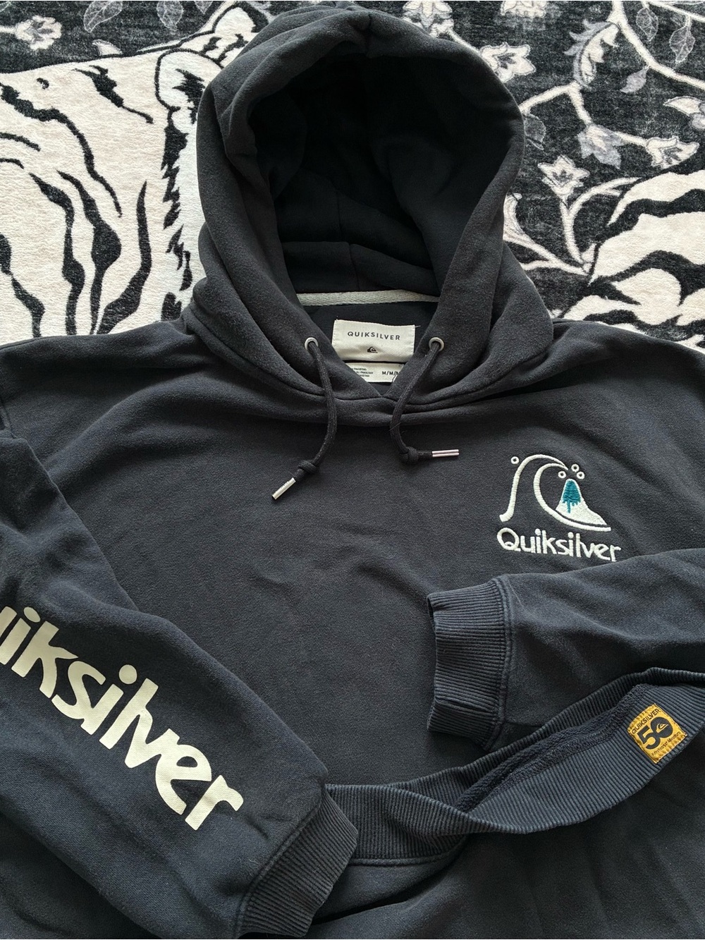 000 - QUICKSILVER SURF SURFING PULLOVER FADED SWEATSHIRT HOODIE